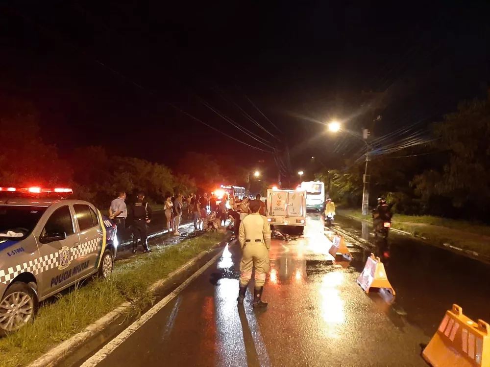 Ciclista morre apos bater em onibus em Aracaju