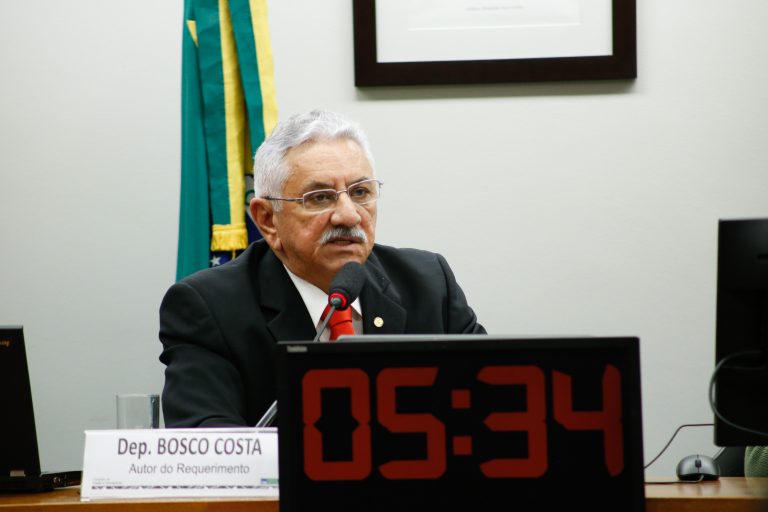 A pedido de Bosco Costa Camara discute instabilidade no fornecimento de fertilizantes estrangeiros