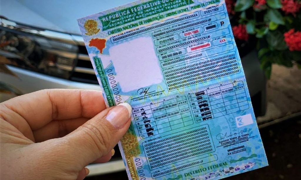 Carteira Nacional de Habilitacao tem novo modelo a partir desta quarta 1o