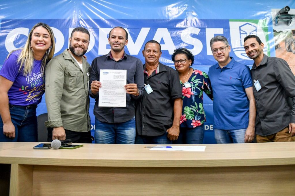 Codevasf entrega maquinarios para municipios sergipanos com emendas de R 12 mi do senador Alessandro