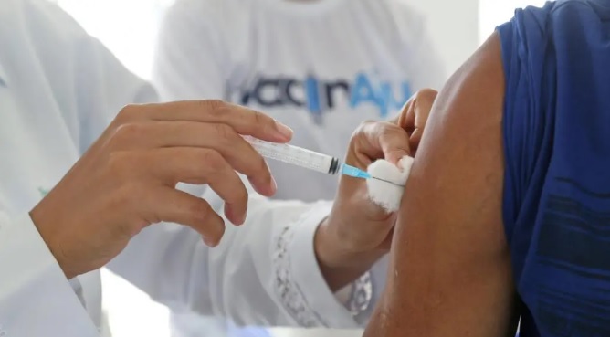 Covid 19 vacinados com Janssen precisam tomar doses de reforco 1
