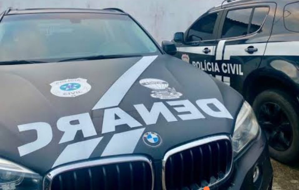 Em operacao Denarc fecha ponto de drogas e apreende dois adolescentes no Santa Maria