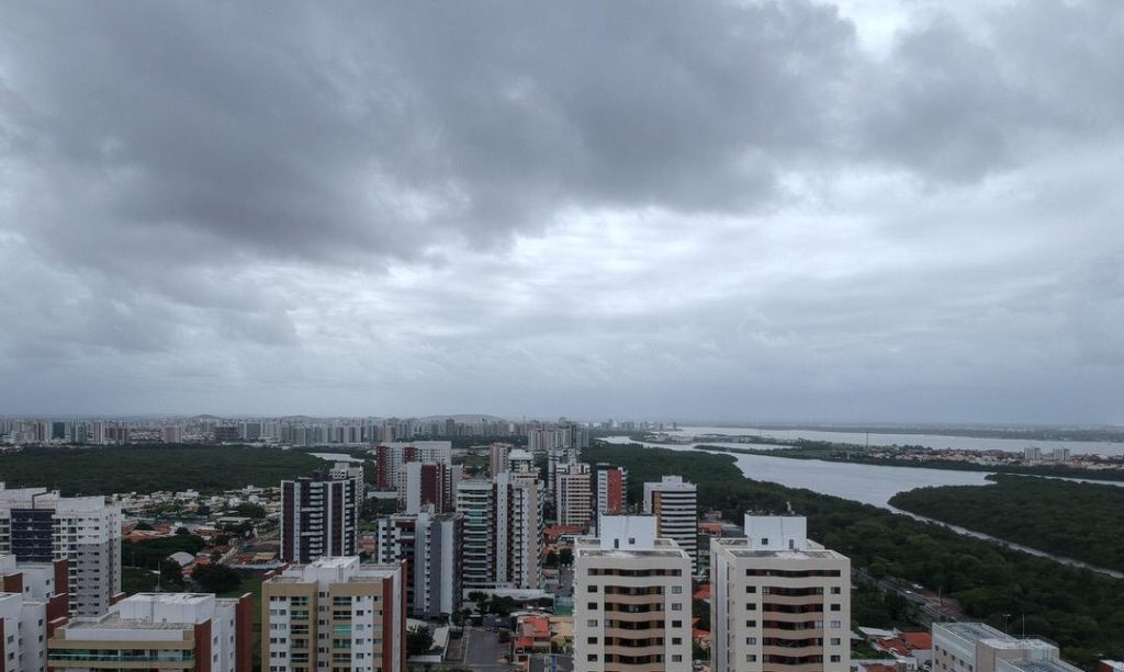 Inmet emite alerta de risco de temporal para Sergipe e outros 18 estados