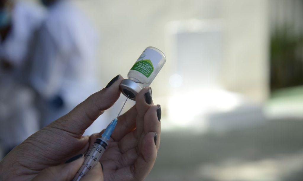 Ministerio da Saude amplia quarta dose para pessoas acima de 50 anos