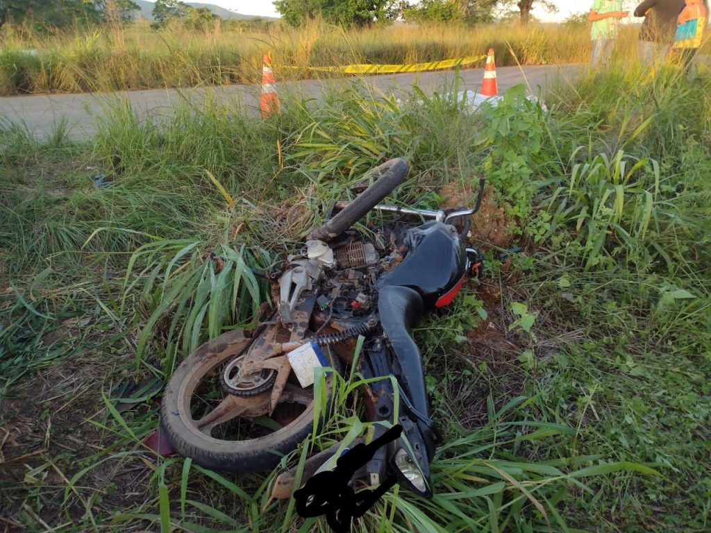 Motociclista morre apos bater em carro na SE 412 em Frei Paulo