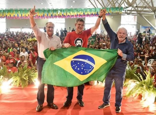 Nenhum presidente colocou mais dinheiro em Sergipe do que eu declara Lula em Aracaju