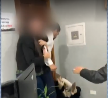 Procuradora e espancada por colega apos abrir processo contra ele veja video