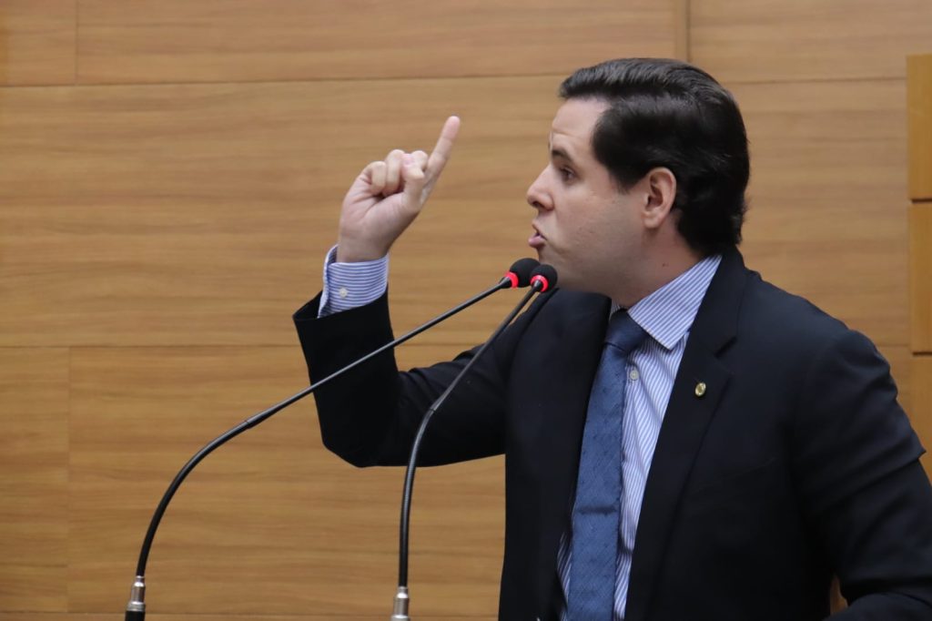 Rodrigo Valadares rebate Sintese absurdo sem tamanho