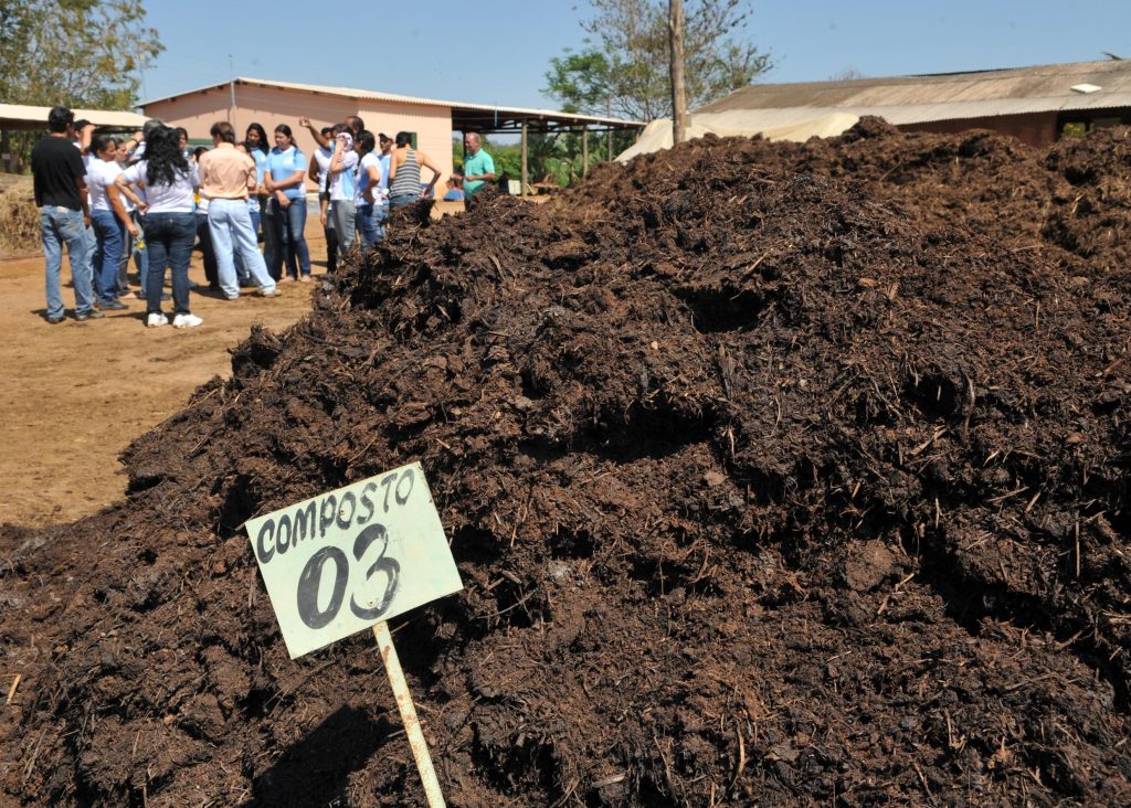 Russia promete manter comercio de fertilizantes com Brasil