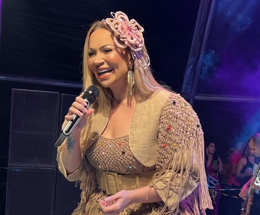 Santana do Sao Francisco realiza 33a edicao da Festa do Mastro confira programacao