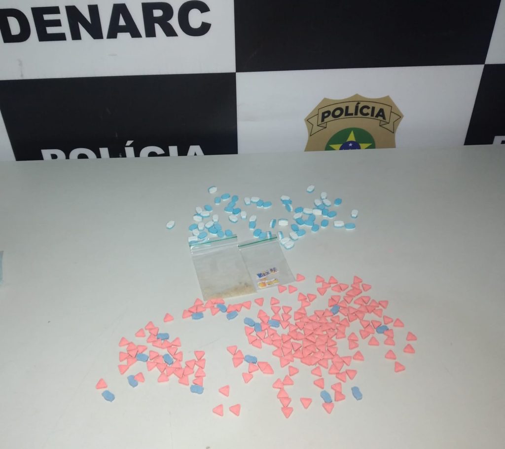 Suspeito de trafico e preso com mais de 260 comprimidos de ecstasy no Ponto Novo