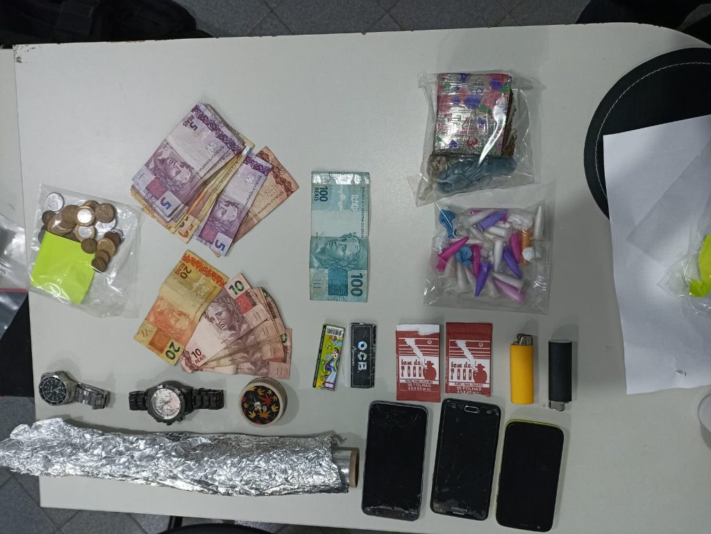 Tres suspeitos de trafico de drogas sao presos durante acao em Poco Verde e1658143656210