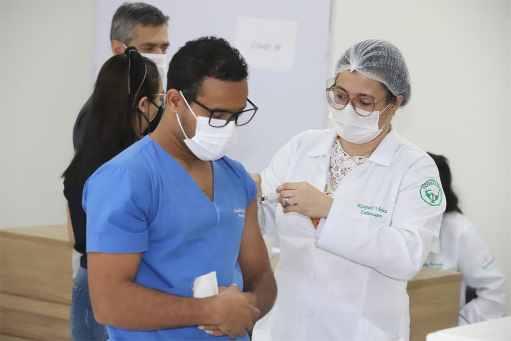 aracaju vacinacao Sergio Silva