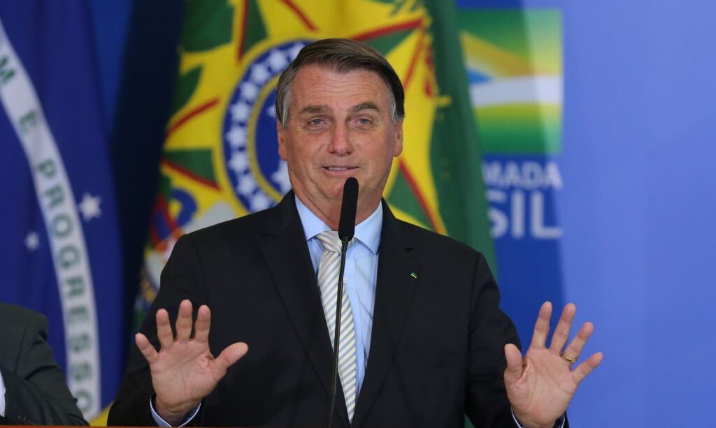 Bolsonaro planeja participar de debate da Band no proximo domingo 28