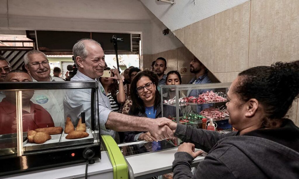 Ciro Gomes inicia campanha eleitoral em Sao Paulo