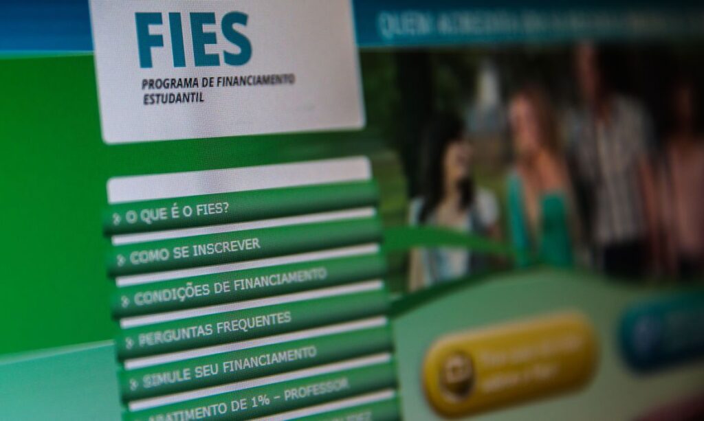 Fies comeca a convocar pre selecionados da lista de espera
