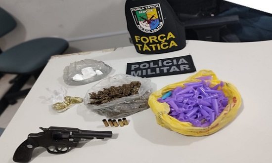 Homem morre em confronto policial apos ameacar jogar bebe de janela de veiculo roubado