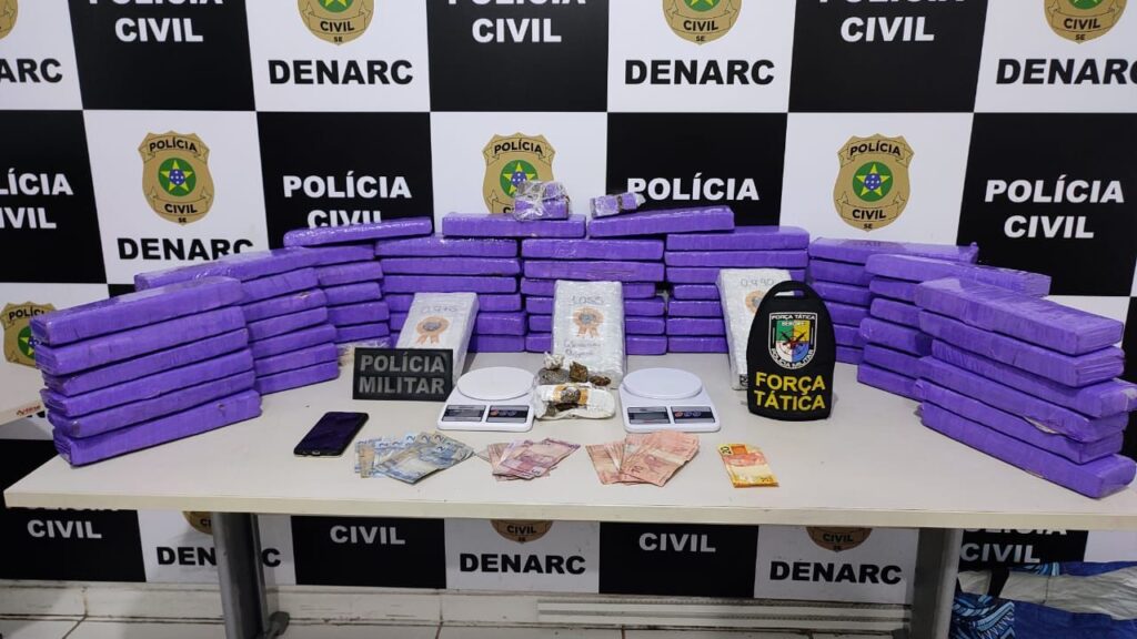 Policia apreende 50kg de maconha em Socorro nesta terca 16