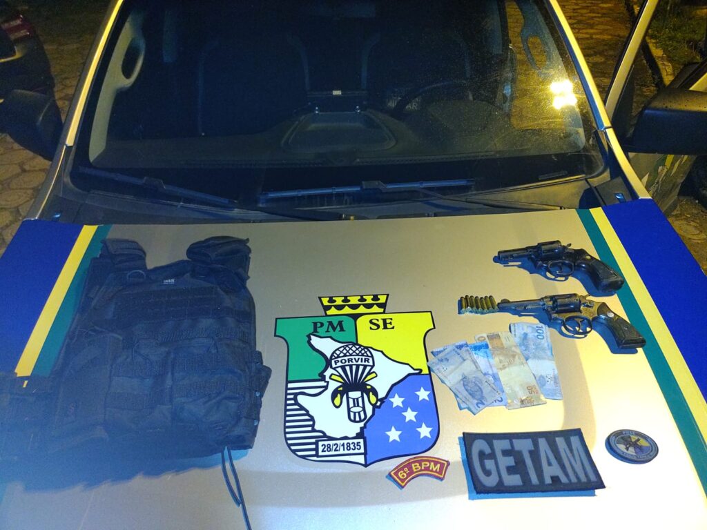 Policia prende tres suspeitos de planejar roubo a casa em Estancia