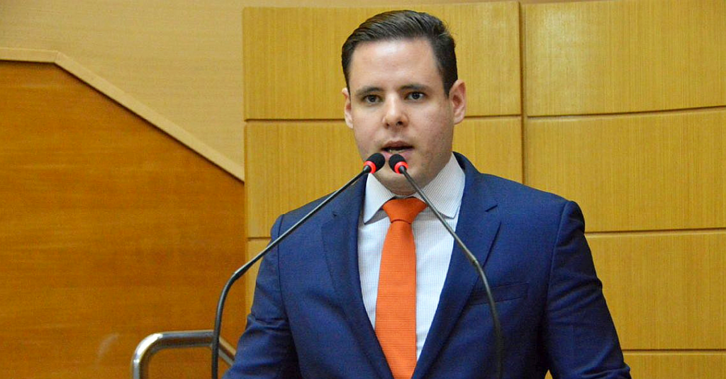 Rodrigo Valadares cobra posicionamento politico dos cristaos A perseguicao ja comecou
