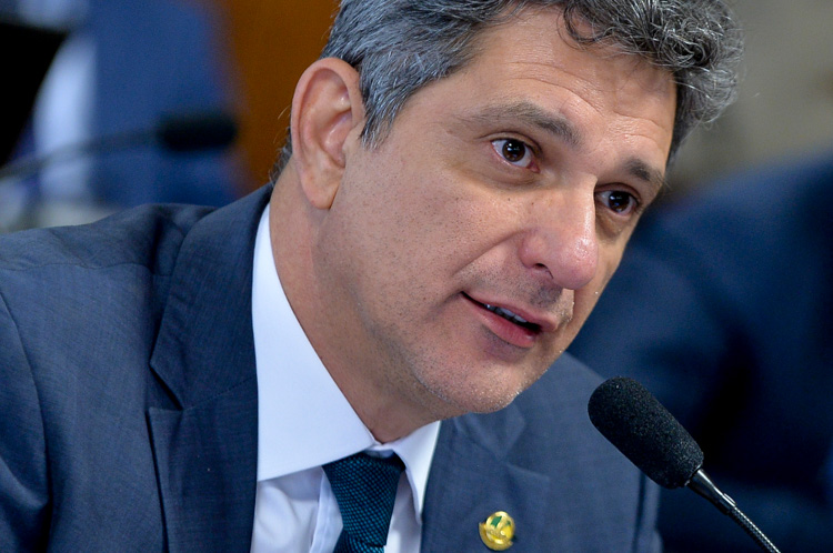 Temos os mesmos partidos e mesmos ideais. O outro lado sao que estao com Belivaldo e Bolsonaro diz Rogerio