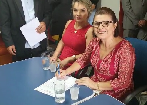 alba nascimento posse prefeita sao francisco foto assessoria 232019