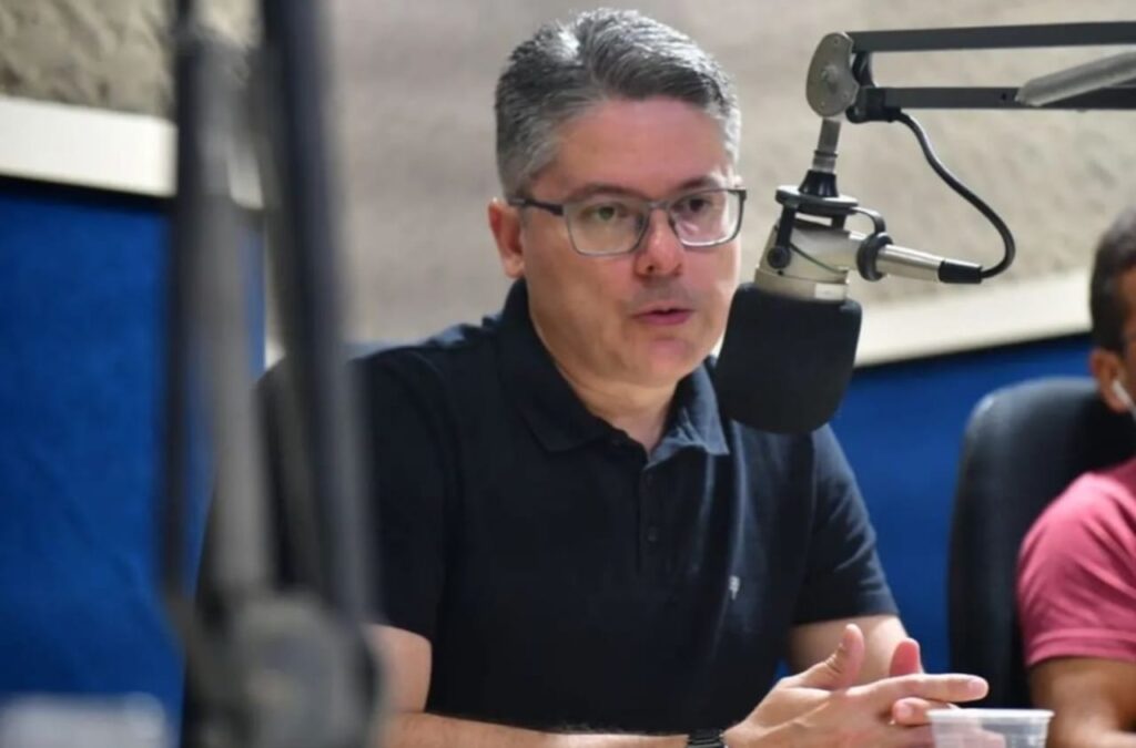 ‘Fabio e Rogerio sao socios do desastre afirma Alessandro Vieira