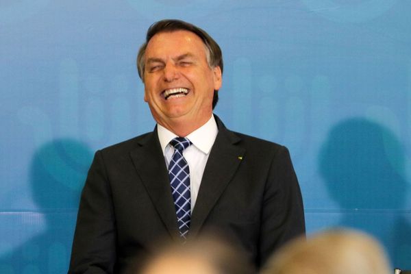 Bolsonaro lidera corrida presidencial com 401 em nova pesquisa