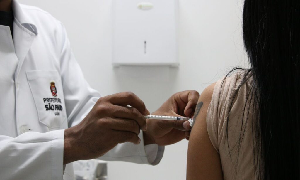 Brasil tem 6 mil novos casos e 30 mortes por covid 19 em 24 horas