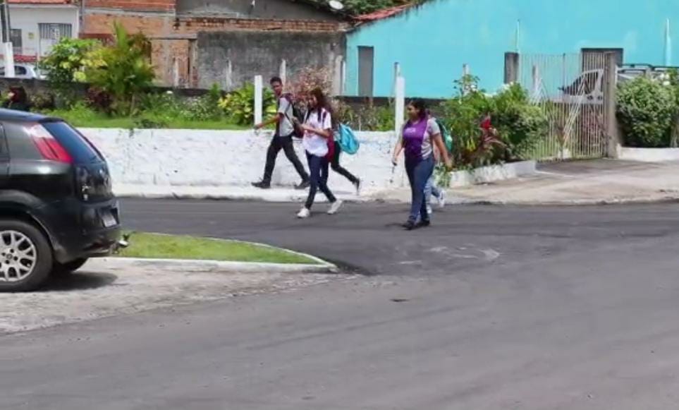 Codevasf realiza obras de recapeamento asfaltico em loteamento de Socorro