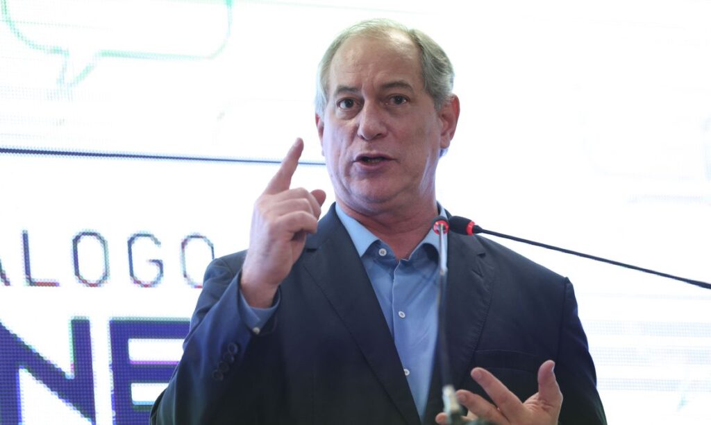 Nao tem moral para encarar Bolsonaro diz Ciro sobre Lula