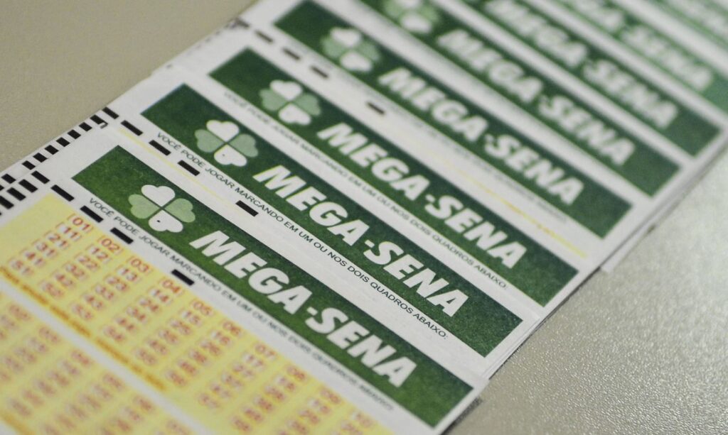 Ninguem acerta a Mega Sena e premio acumula em R 50 milhoes