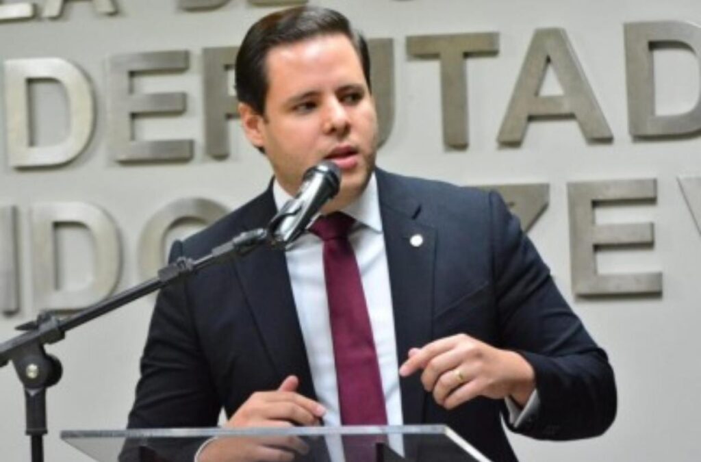 Rodrigo Valadares afirma ser vitima de perseguicao muito ciume dos poderosos