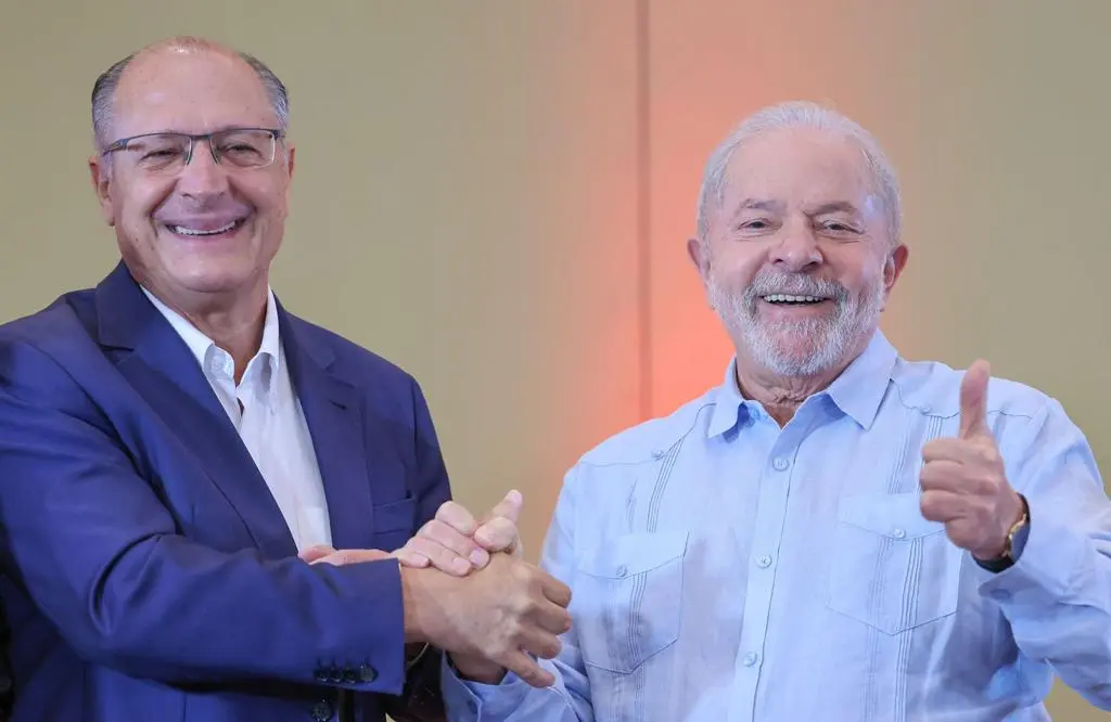 TSE aprova candidatura da chapa de Lula e Alckmin a Presidencia