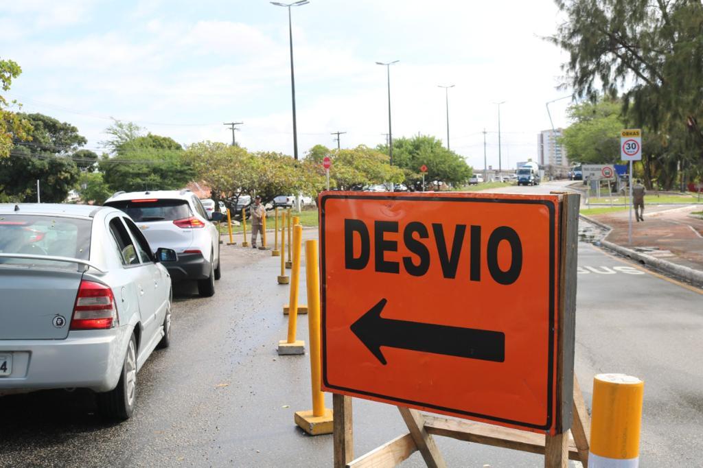 Transito na ponte sobre o Poxim fica parcialmente bloqueado nesta quarta 21