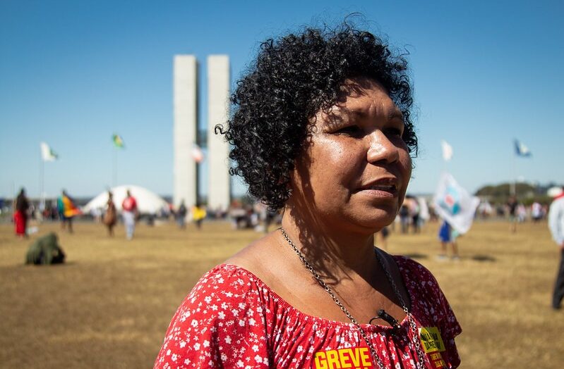 Vera Lucia realiza encontro com apoiadores em Aracaju