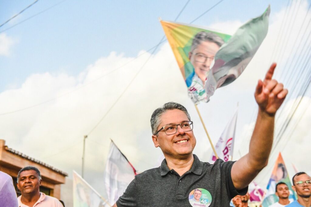 Voto em Valmir hoje e um voto nulo e as pessoas precisam ser informadas afirma Alessandro Vieira