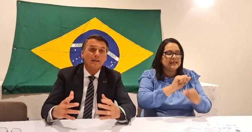 Apos derrota no Nordeste Bolsonaro dispara ofensas contra nordestinos Analfabetos e sem cultura