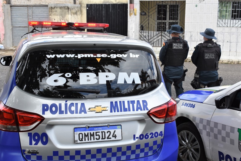 Homem e preso apos tentar estrangular esposa em Aracaju