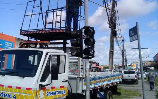 Mais de 9 mil metros de cabos de semaforos de Aracaju foram furtados neste ano