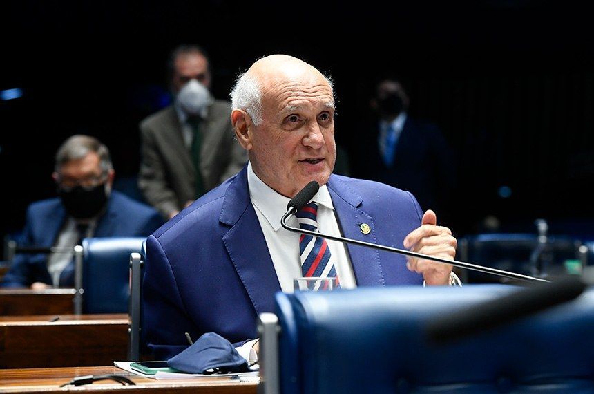 Senado analisa projeto que facilita compra de armas de fogo