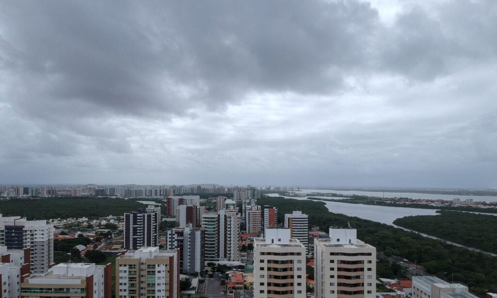 Sergipe deve registrar chuvas leves e temperaturas abaixo dos 30 °C neste fim de semana