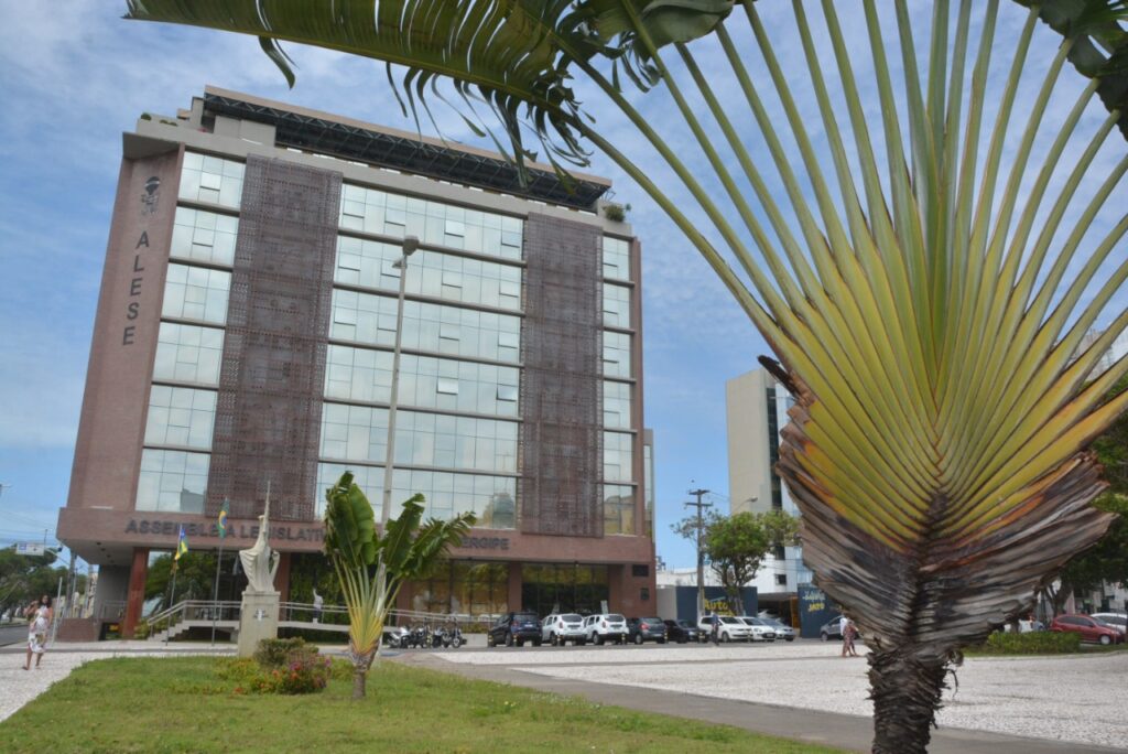 Alese declara ponto facultativo nesta segunda 14 vespera de feriado