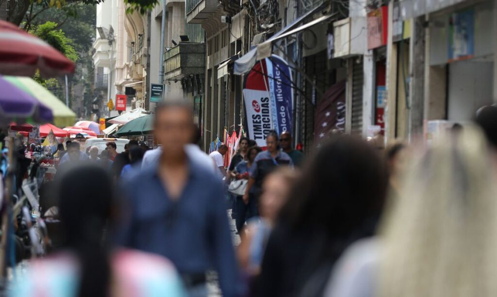 Brasil registra 69 mortes e 226 mil casos de covid 19 em 24 horas
