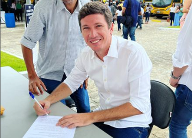 Flavio Dias