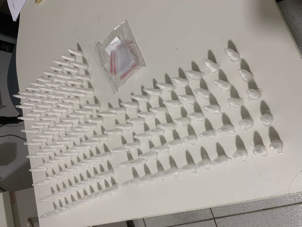 Homem e flagrado utilizando salao de beleza para vender cocaina em Lagarto