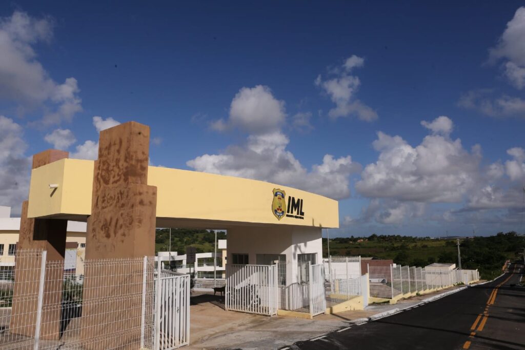 IML identifica corpo encontrado carbonizado em Socorro