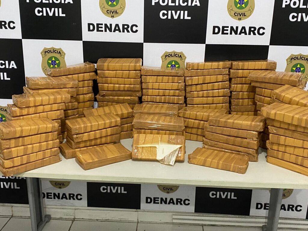 Mais de 120 quilos de cocaina sao apreendidos pelo Denarc em Socorro