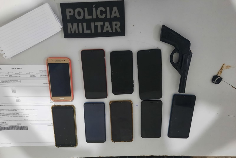 PM prende suspeitos de roubos de celulares no Alto Sertao Sergipano