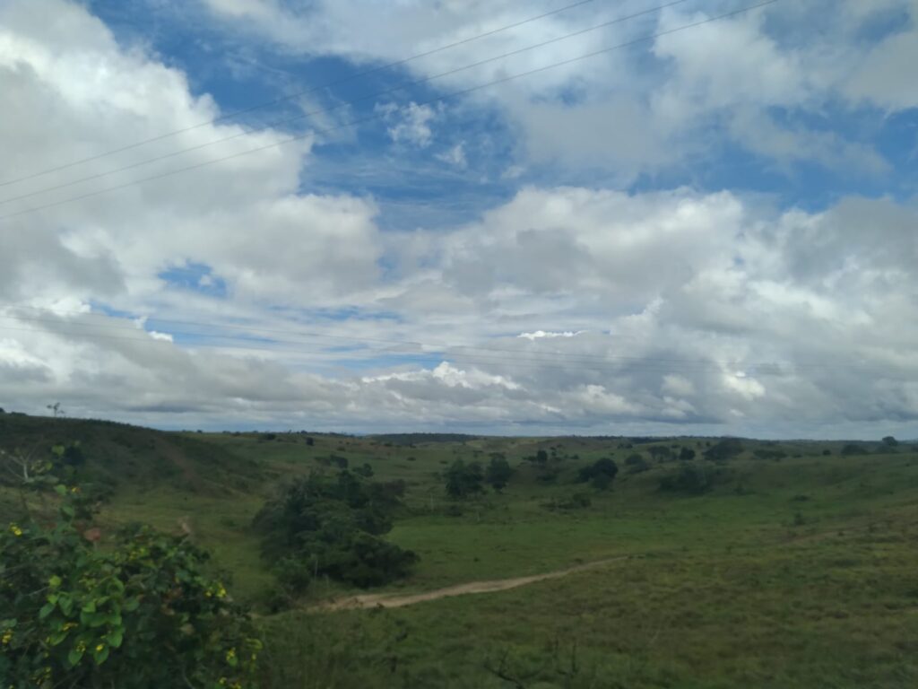 Tempo nublado e chuvas leves predominam em Sergipe durante fim de semana